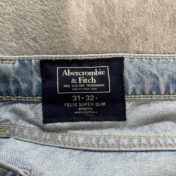 Abercrombie and Fitch Super Slim Ripped Jeans 31 32 - Picture 2 of 2